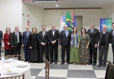 Toma Posse o novo Conselho Diretor do Rotary (Centro): Edilson Ricci assume a presidência