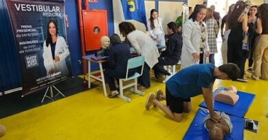Medicina UNIP/Rio Pardo promoveu vivência prática na Feira de Profissões em São João da Boa Vista