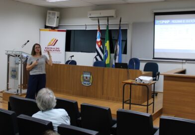 “Os Direitos e Deveres dos Segurados da Previdência Social” foram tema de palestra na “Escola do Legislativo”