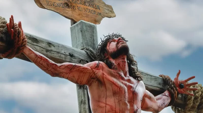 Grupo de Oração Jovem Vida Nova convida à Encenação da Paixão de Cristo dia 03/04