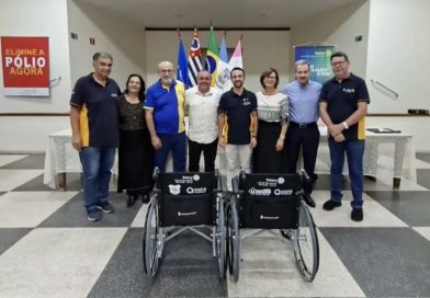 Campanha “Lacres e Tampinhas”: AAR e Unigrau, juntos ao Rotary, doam Cadeiras de Rodas à Santa Casa e Pronto Socorro