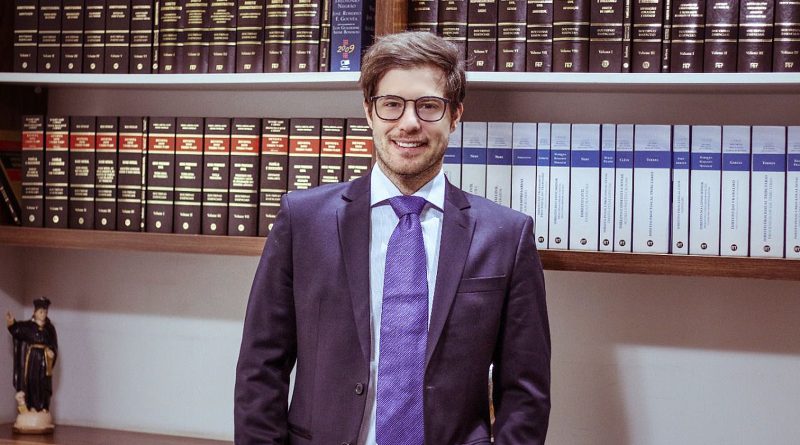 Do escritório à sala de aula: Dr. Pedro Bertogna Capuano fala da experiência como docente na UNIP/Rio Pardo