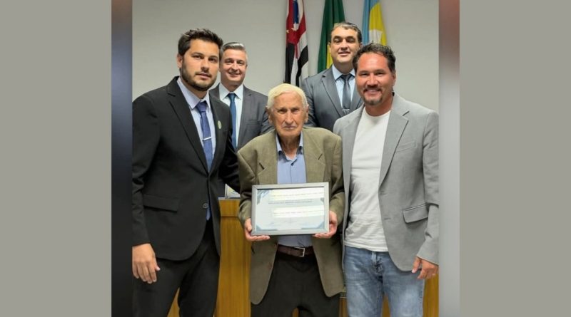 Aos 98 anos, agricultor Attilio de Pauli é homenageado com “Mérito Comunitário”