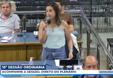Ver. Sara Mafepi pede esclarecimentos à Prefeitura sobre licitação à compra de pares de tênis