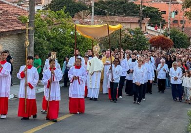 Celebrações marcaram o Corpus Christi nas Paróquias rio-pardenses