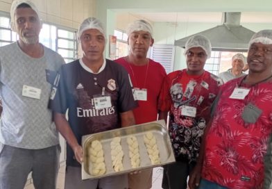 Curso de Culinária do PEVI auxilia no aproveitamento de alimentos e aprendizados junto aos internos