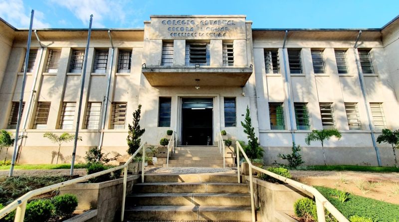 E. E. “Euclides da Cunha” completa 90 anos: Escola atende 800 alunos, em três turnos