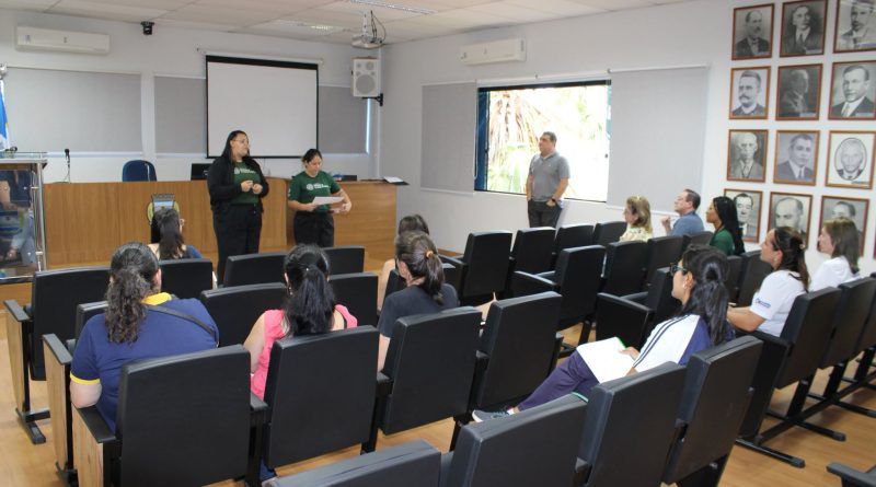 Campanha “Reciclagem e Solidariedade não tiram férias” foi abordada junto às instituições de ensino na Câmara